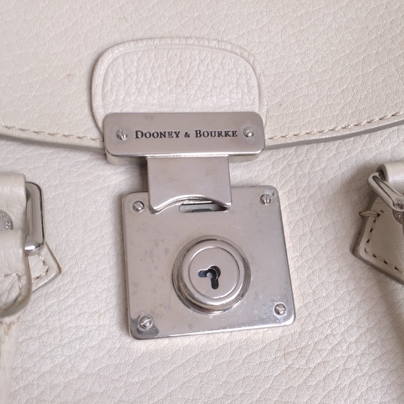 dooney & bourke taupe lock key flap bag - Picture 8 of 10